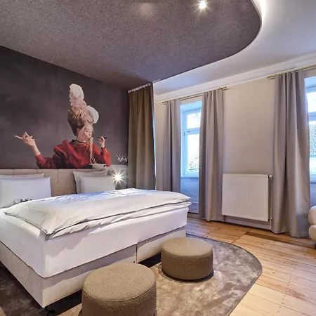 Hotel Keller By Erasmus 4*